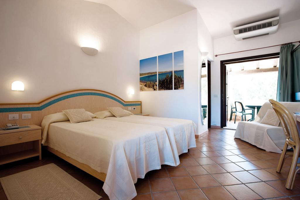 Centro Vacanze Isuledda Cannigione Camera foto