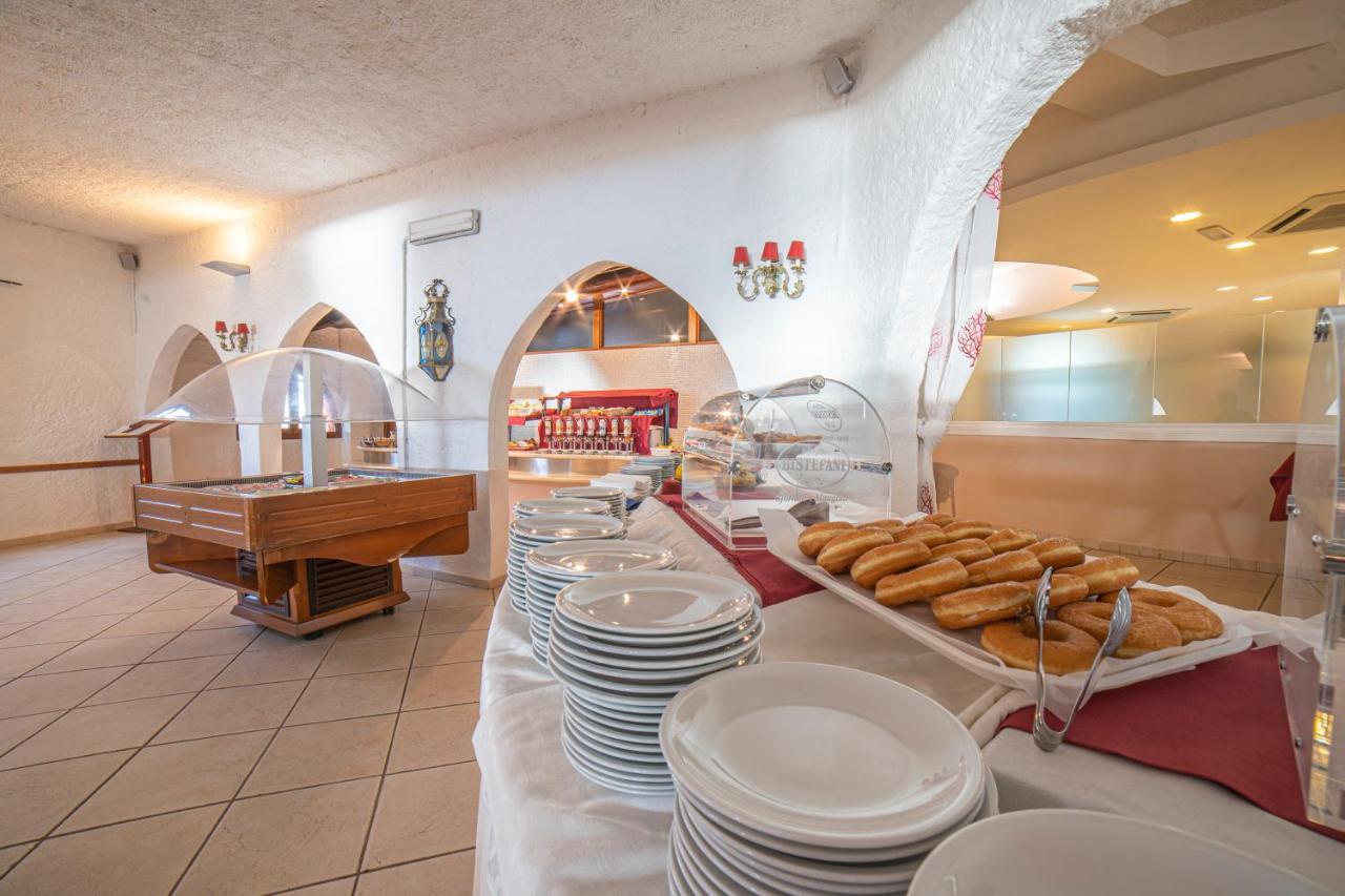 Centro Vacanze Isuledda Cannigione Esterno foto